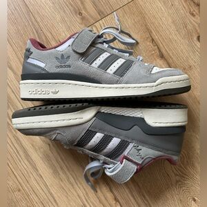 Adidas sneakers unisex